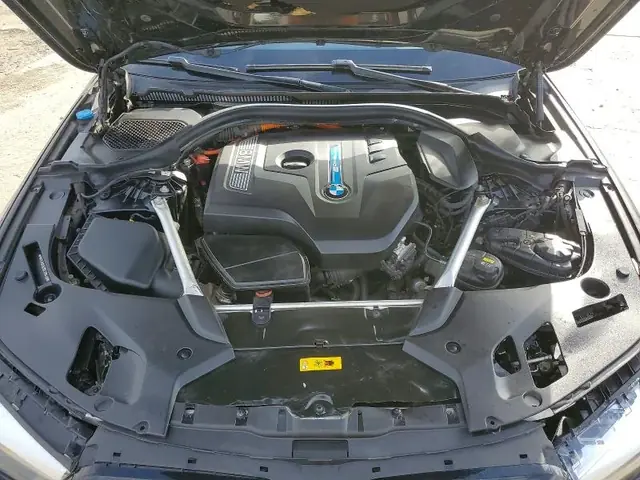 TOYOTA CAMRY 2023 photo 11