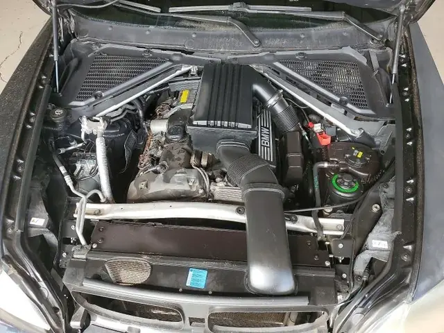 SATURN ION 2006 photo 11
