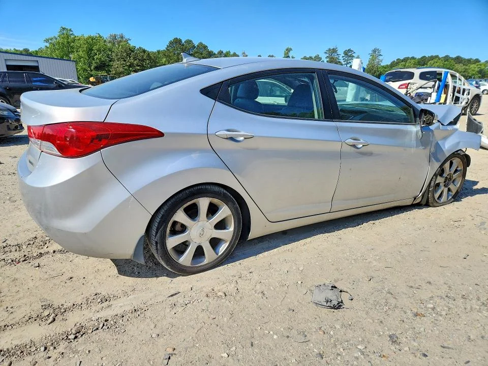 TOYOTA AVALON 2005 photo 3