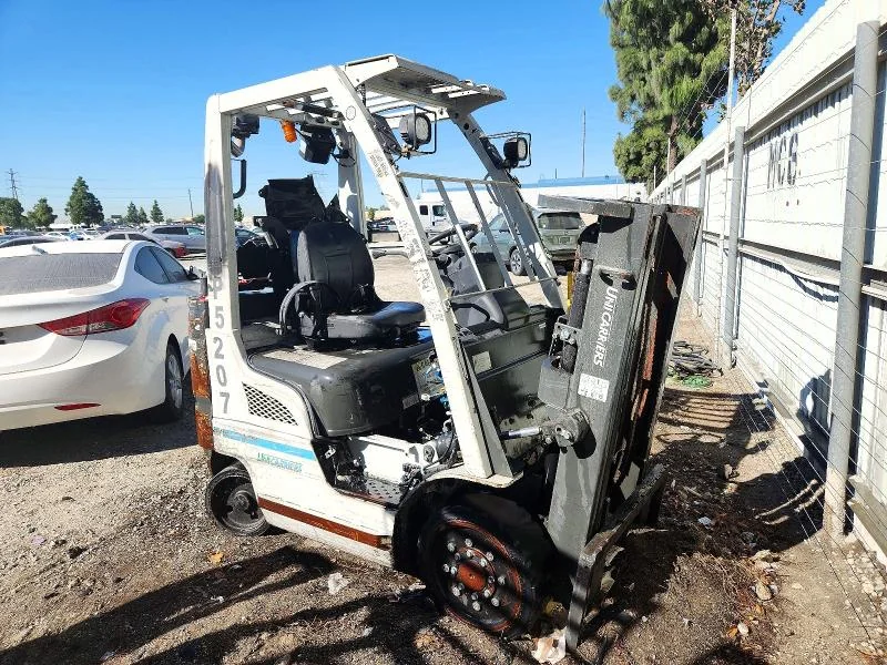NISSAN FRONTIER 2001 — VANDALISM