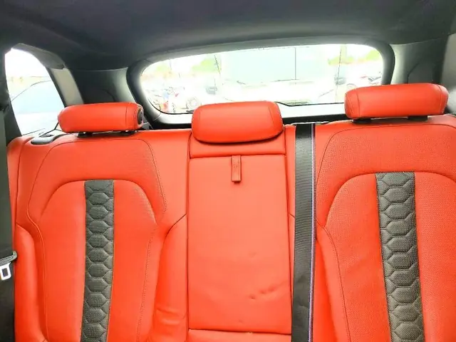 KIA SPORTAGE 2023 photo 10