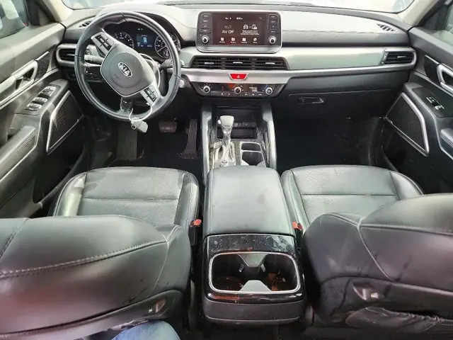 TOYOTA PRIUS 2024 photo 8