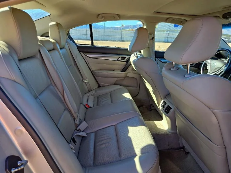 FORD ESCAPE 2010 photo 10