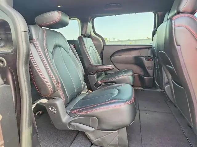 CHEVROLET MALIBU 2025 photo 10