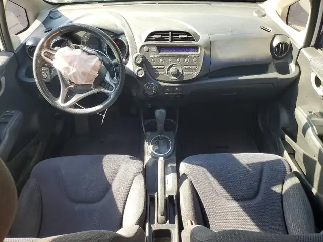 HYUNDAI ELANTRA 2020 photo 8