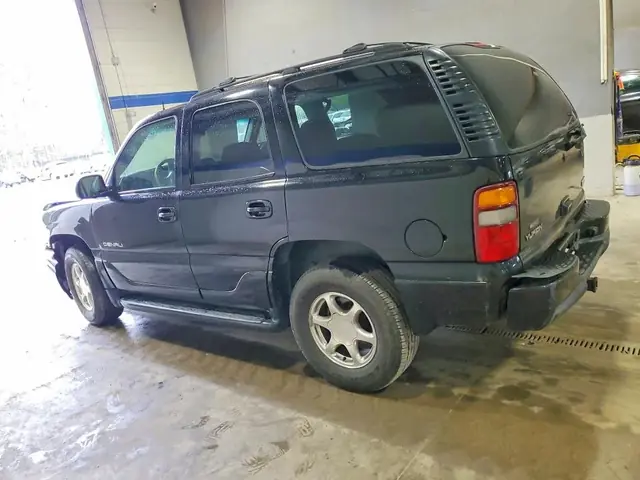 GMC YUKON 2003 photo 2