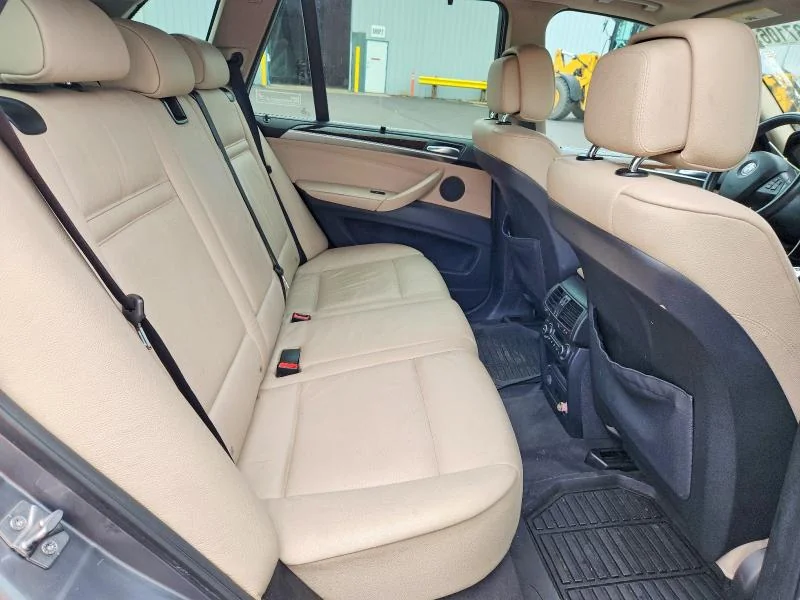 CHEVROLET MALIBU 2017 photo 10