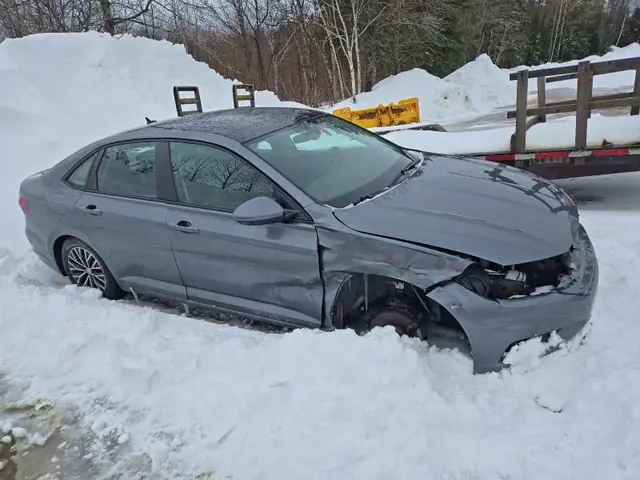 VOLKSWAGEN JETTA 2019 photo 4