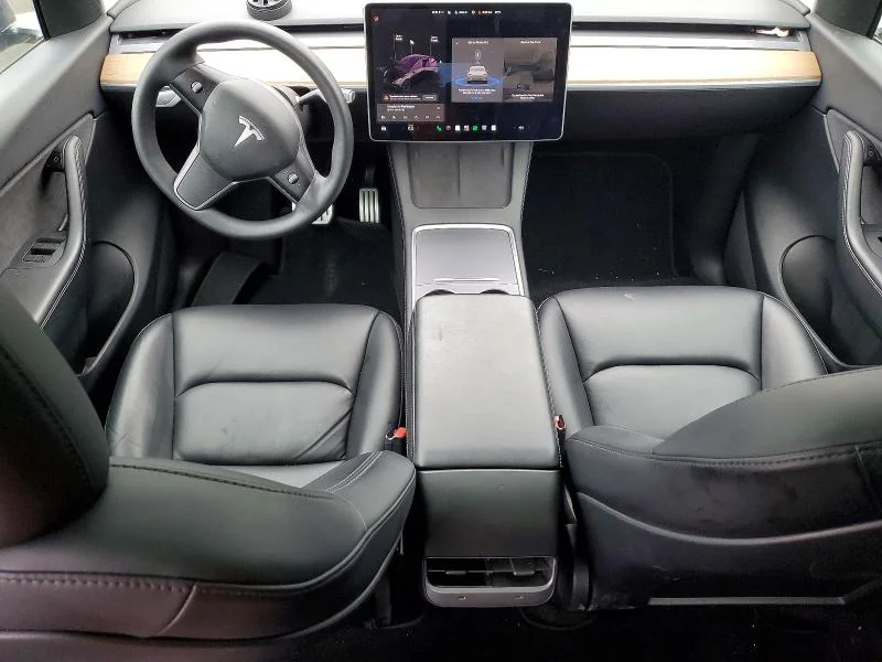 TESLA MODEL Y 2021 photo 8