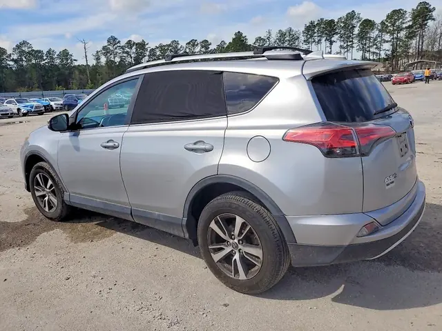 TOYOTA RAV4 2016 photo 2