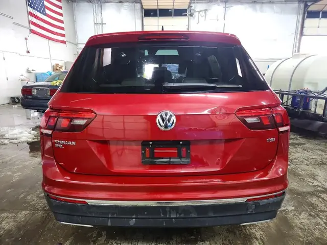 VOLKSWAGEN TIGUAN 2018 photo 6