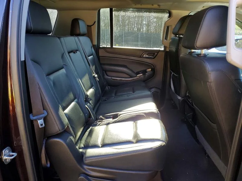 CHEVROLET SUBURBAN 2020 photo 11