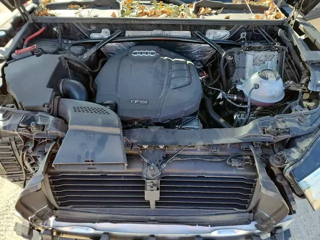 AUDI Q5 2018 photo 12