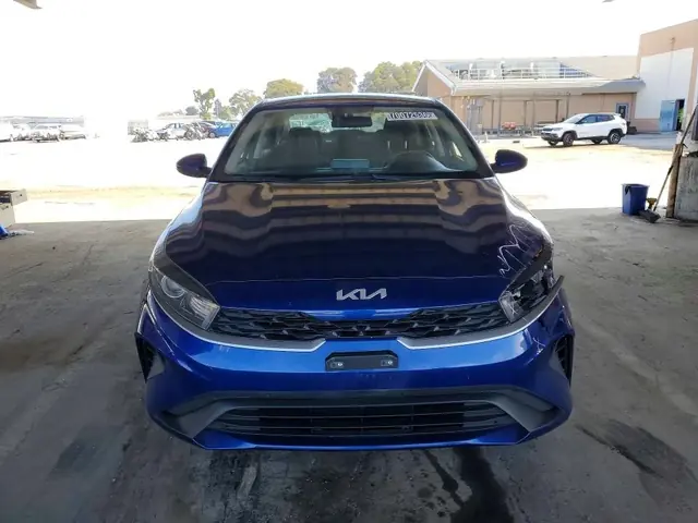 KIA FORTE 2023 photo 5