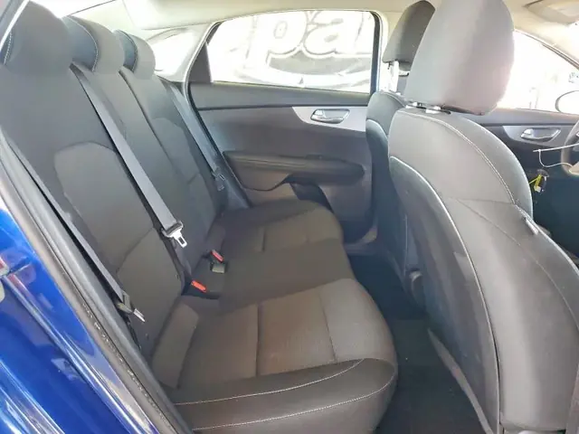 KIA FORTE 2023 photo 10
