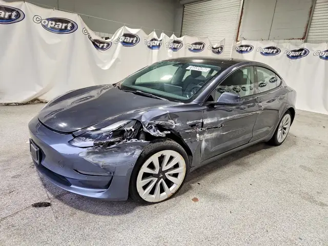 TESLA MODEL 3 2022 — FRONT END
