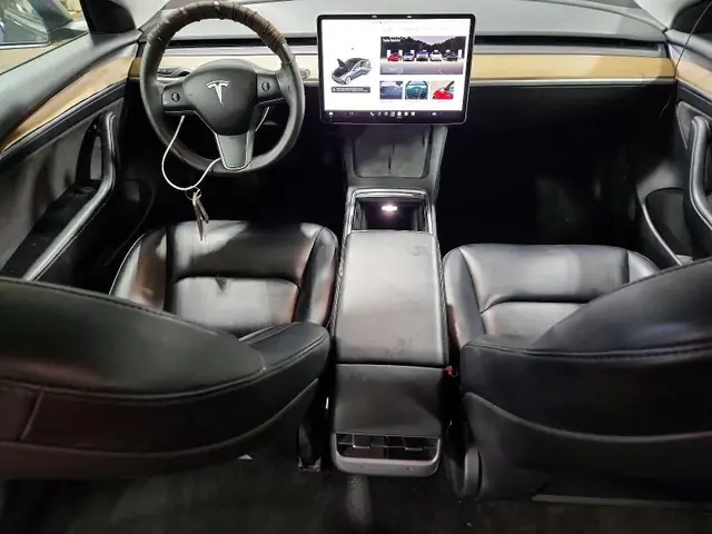 TESLA MODEL 3 2022 photo 8