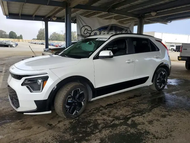 KIA NIRO 2024 — FRONT END