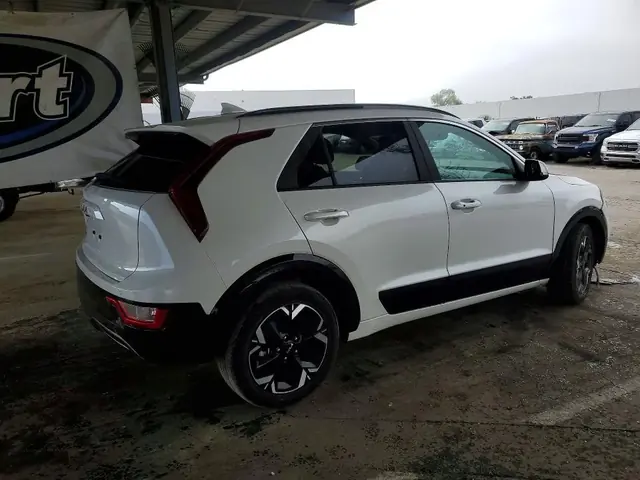 KIA NIRO 2024 photo 3