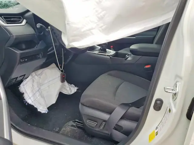 TOYOTA RAV4 2022 photo 7