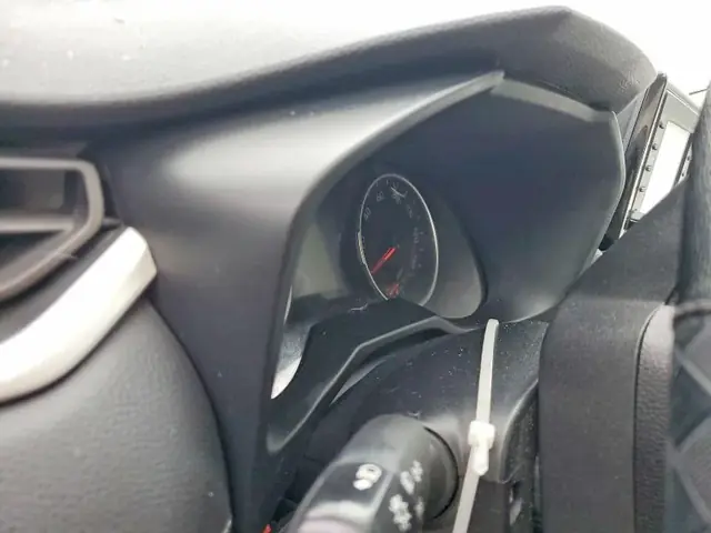 TOYOTA RAV4 2022 photo 9