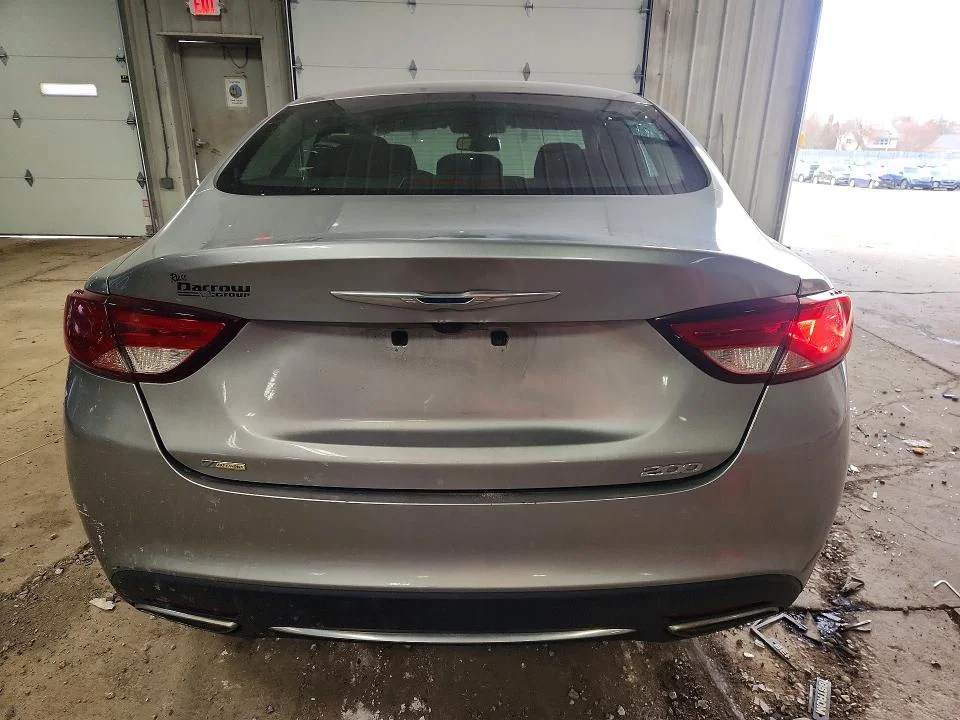 CHRYSLER 200 2016 photo 11