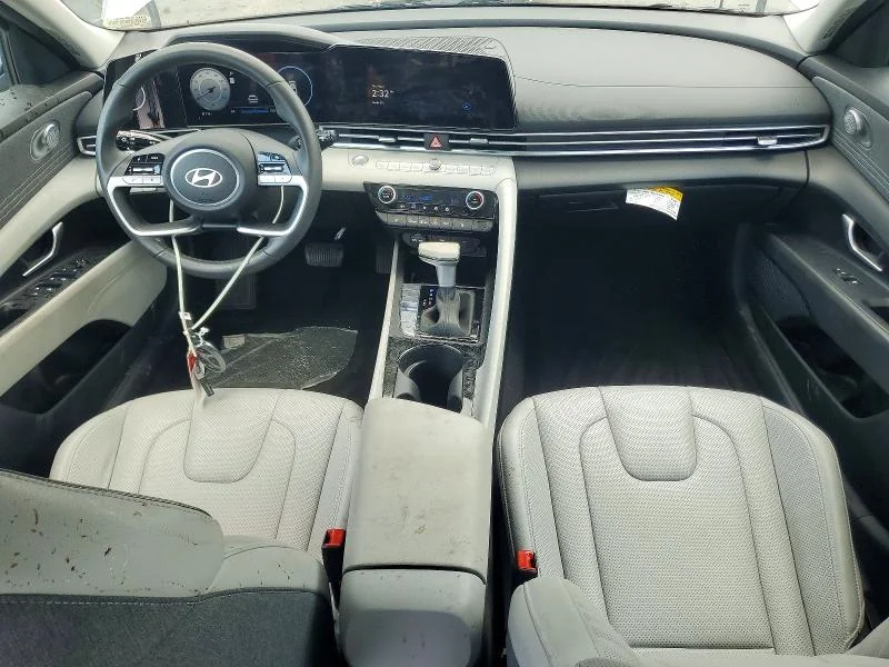 HYUNDAI ELANTRA 2025 photo 8