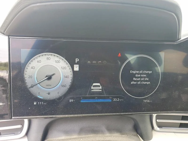 HYUNDAI ELANTRA 2025 photo 9