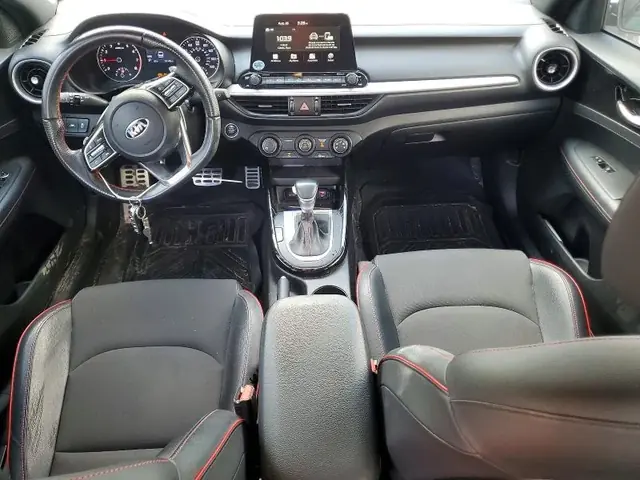 KIA FORTE 2021 photo 8