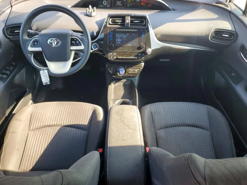 TOYOTA PRIUS 2017 photo 8