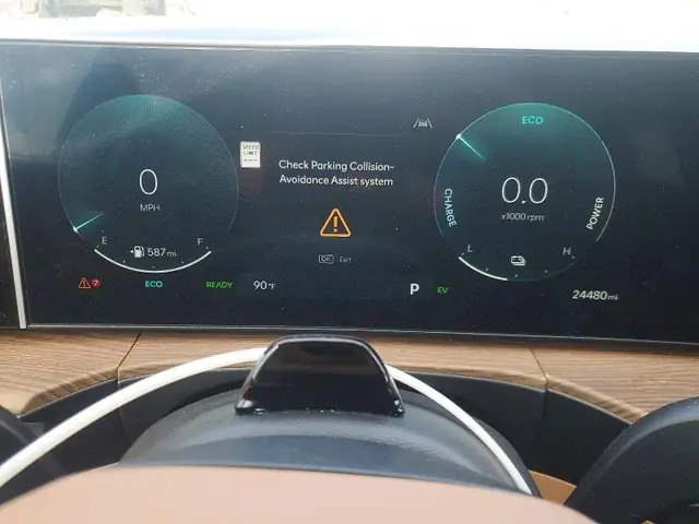HYUNDAI SANTA FE 2025 photo 9