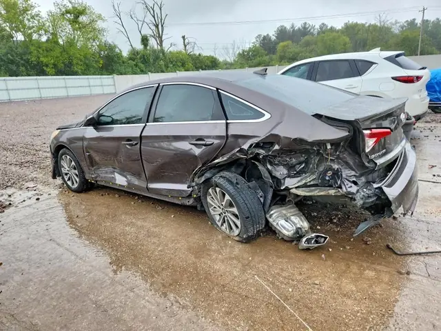 HYUNDAI SONATA 2015 photo 2