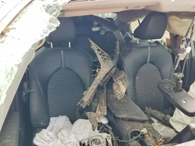 TOYOTA CAMRY 2022 photo 12