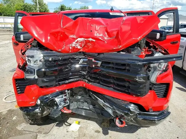 CHEVROLET SILVERADO 2024 photo 11