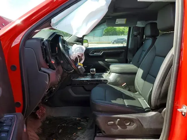 CHEVROLET SILVERADO 2024 photo 7