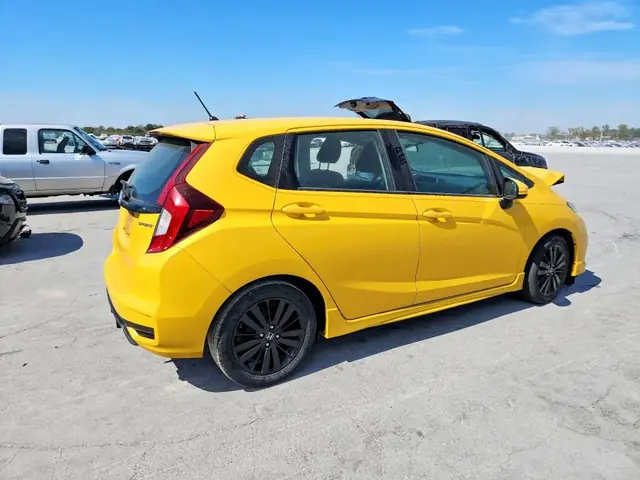 HONDA FIT 2018 photo 3