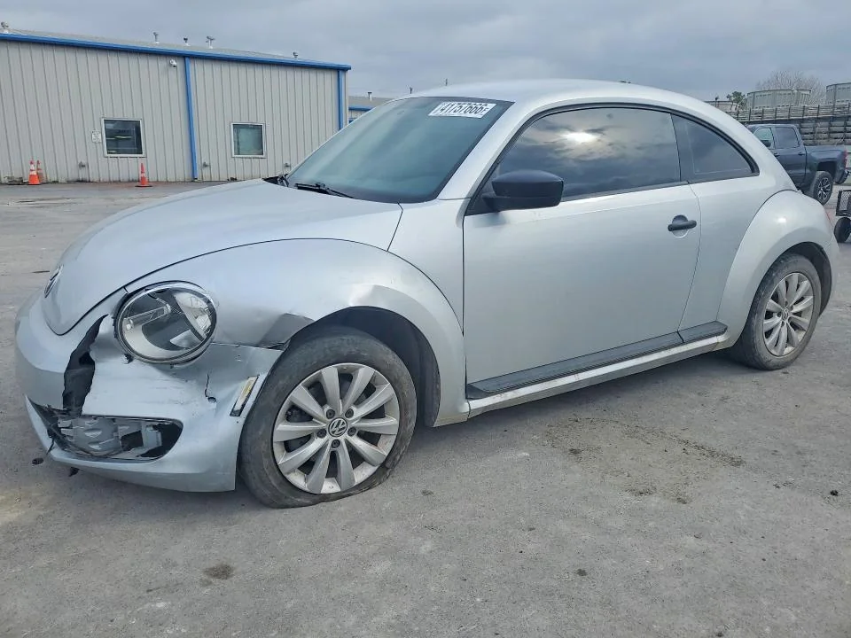 VOLKSWAGEN BEETLE 2016 — FRONT END
