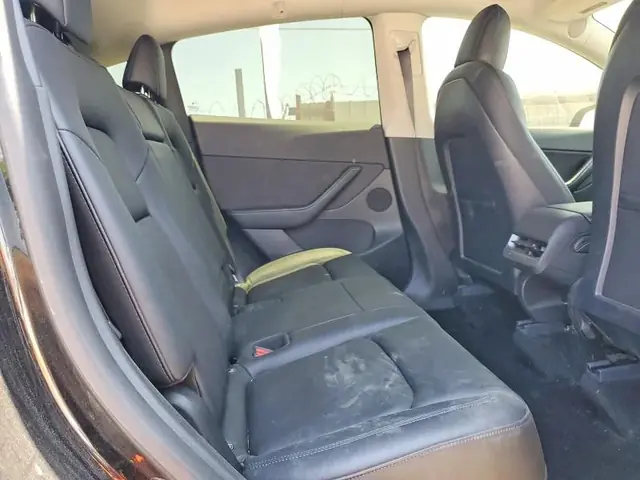 TESLA MODEL Y 2022 photo 11
