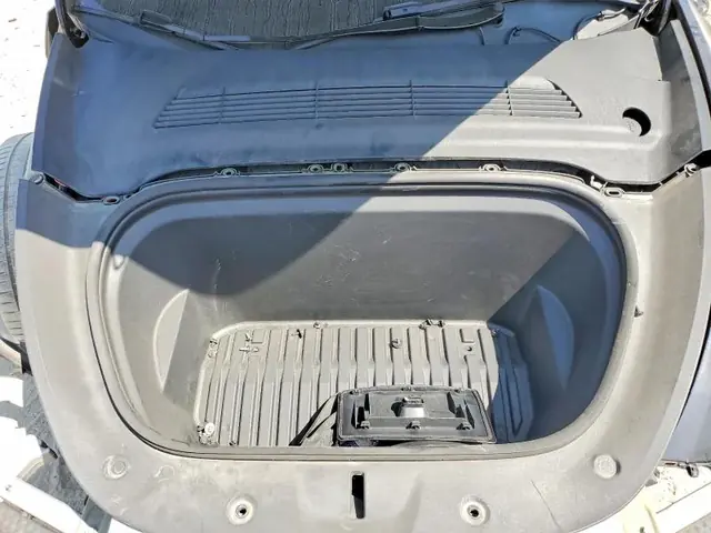 TESLA MODEL Y 2022 photo 12