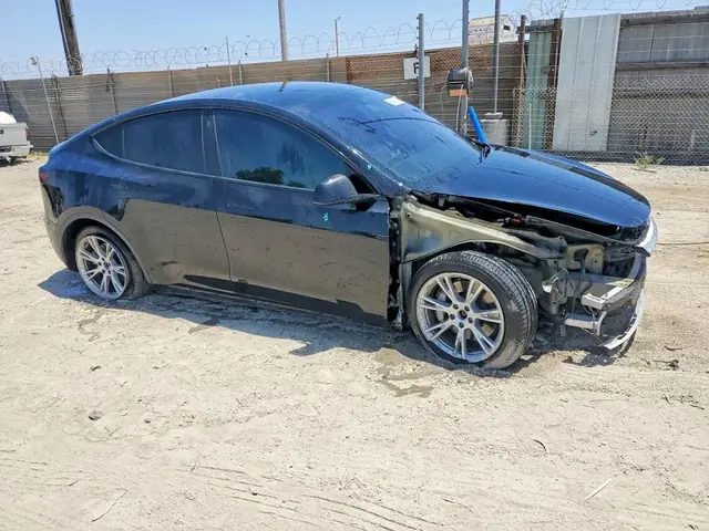 TESLA MODEL Y 2022 photo 4