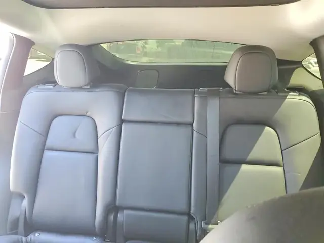 TESLA MODEL Y 2022 photo 10