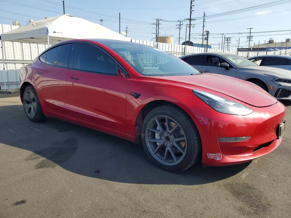 TESLA MODEL 3 2023 photo 4