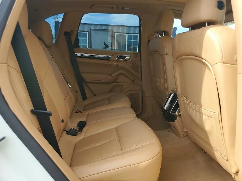 PORSCHE CAYENNE 2013 photo 10