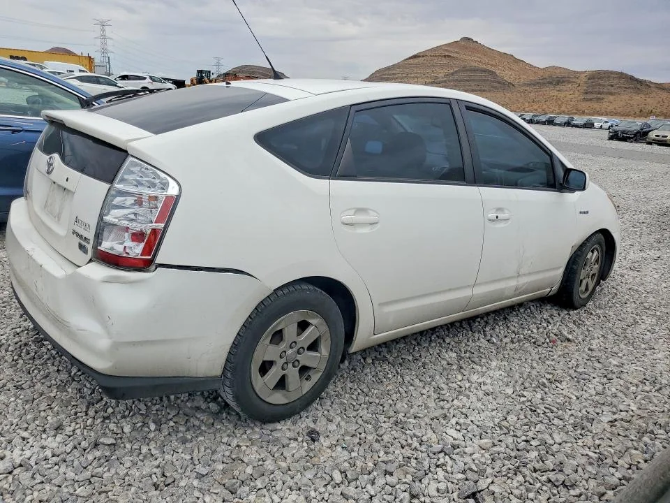 TOYOTA PRIUS 2006 photo 3