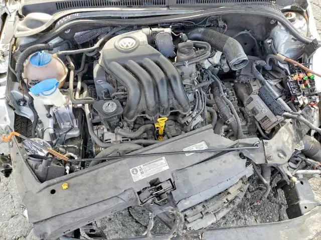 VOLKSWAGEN JETTA 2014 photo 11
