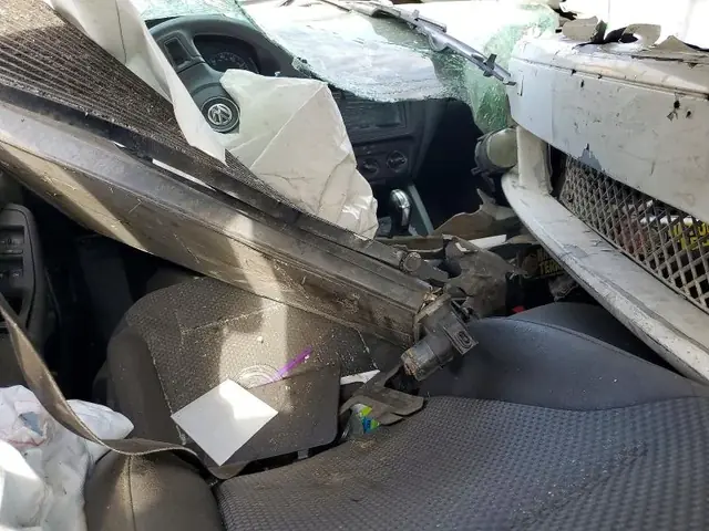 VOLKSWAGEN JETTA 2014 photo 8