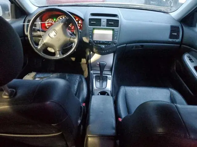 HONDA ACCORD 2004 photo 8