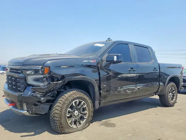 CHEVROLET SILVERADO 2025 — FRONT END