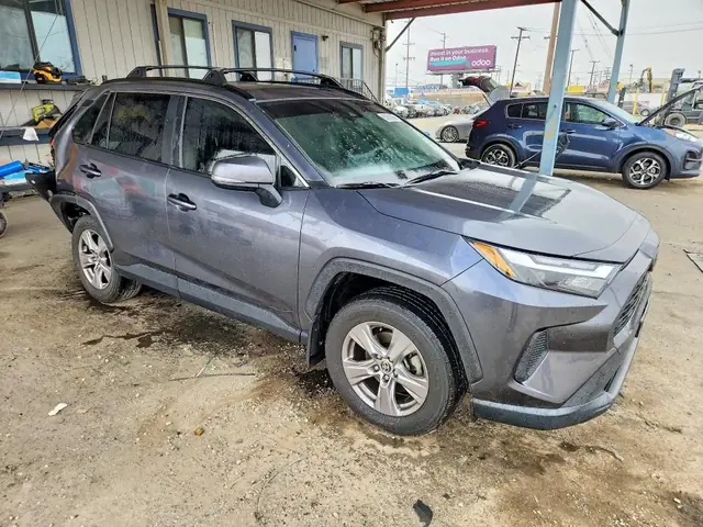 TOYOTA RAV4 2023 photo 4
