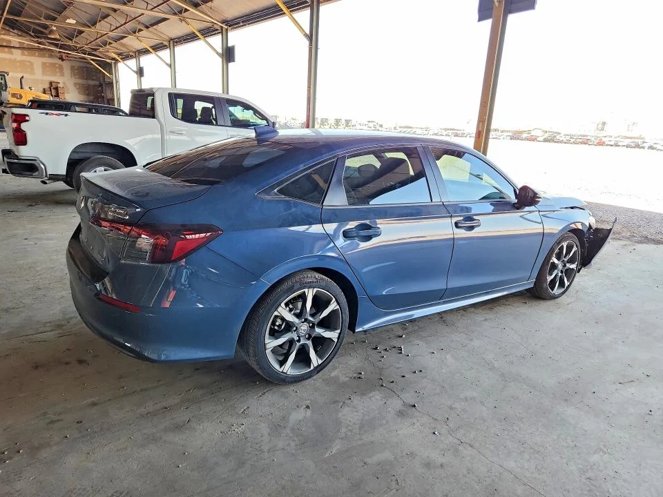 HONDA CIVIC 2025 photo 3